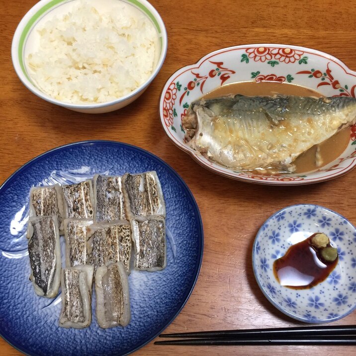 海の恵み！炙り太刀魚の刺身と鯖の味噌煮